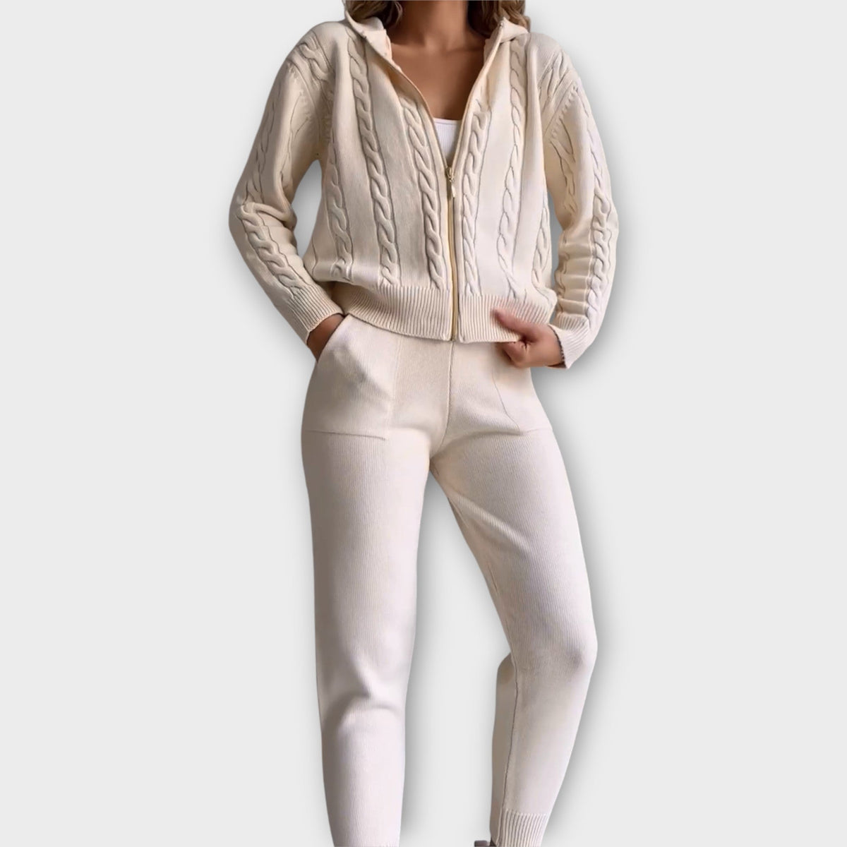 Πλεκτό Σετ με Κουκούλα και Ζακέτα